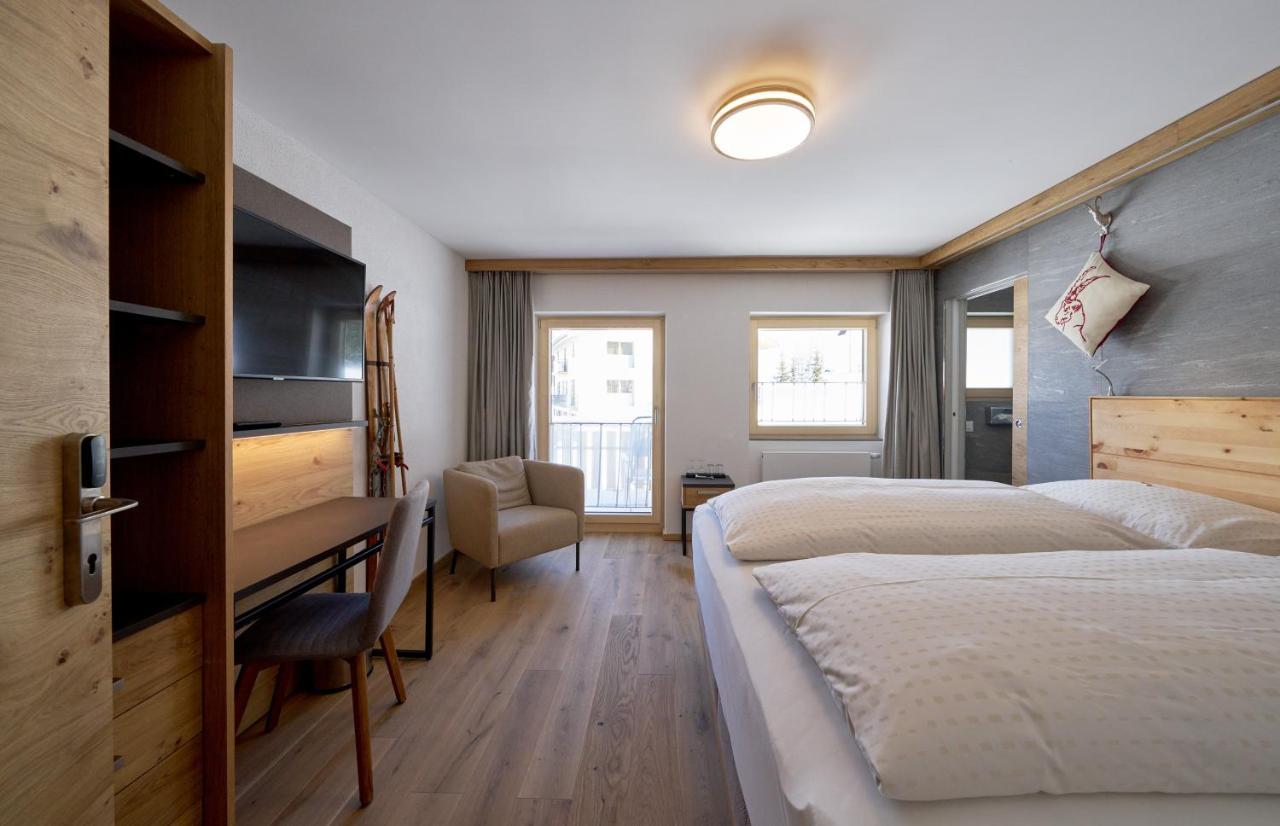Aparthotel Grischuna Самнаун Екстериор снимка
